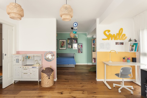 Cameretta Bambini in stile moderno di 30 di NOMADE ARCHITETTURA