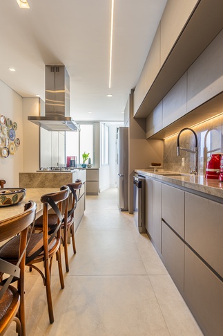 Cucina in stile moderno di 20 di Guzlive