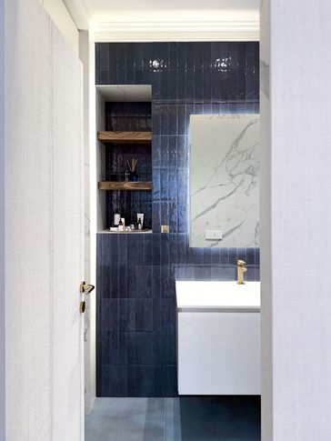 Bagno in stile contemporaneo di 7 di Studio Gaetano Riccardelli