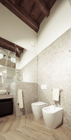 Bagno in stile contemporaneo di 4 di Studio 3Mark Bagno in stile contemporaneo di 4 di Studio 3Mark