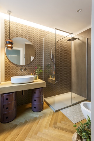Bagno in stile contemporaneo di 5 di Valentina Varricchio Architetto Bagno in stile contemporaneo di 5 di Valentina Varricchio Architetto