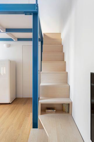 Open Space in stile contemporaneo di 35 di Giulia Dagheti Architetto