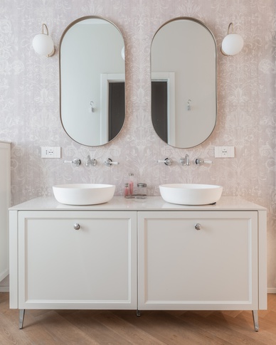 Bagno in stile classico di 7 di Annalisa Carli Architetto
