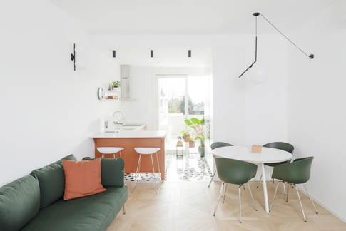 Cucina in stile contemporaneo di 8 di LATER STUDIO / architetto Paola Cortesi