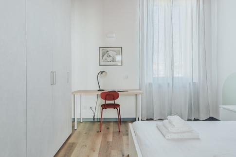 Camera da Letto in stile contemporaneo di 18 di Annalisa Carli Architetto