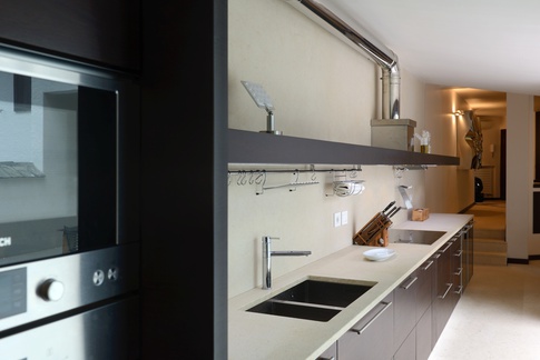 Cucina in stile moderno di 10 di RGAstudio