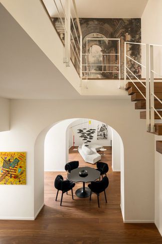 Open Space in stile contemporaneo di 450 di Studiounoarchitettura