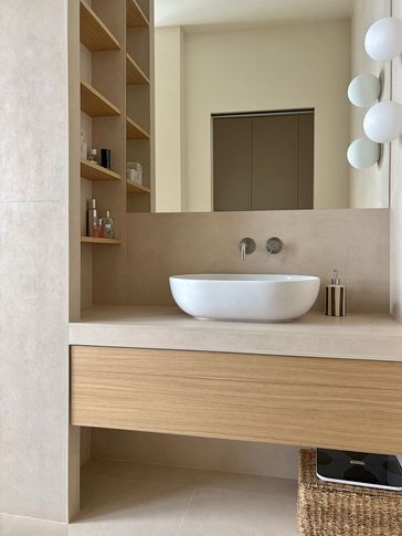 Bagno in stile contemporaneo di 9 di Fei Atelier