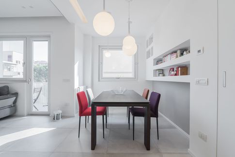 Soggiorno in stile contemporaneo di 32 di Rossella Fiorillo architetto Soggiorno in stile contemporaneo di 32 di Rossella Fiorillo architetto