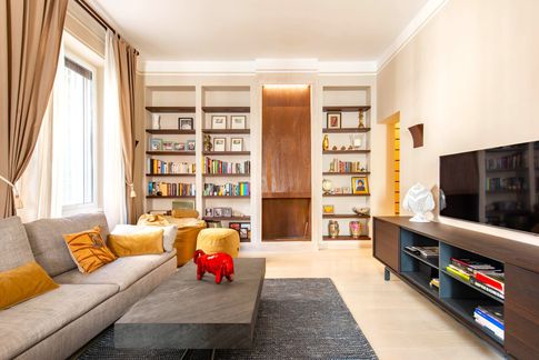 Soggiorno in stile contemporaneo di 40 di Equus Architects