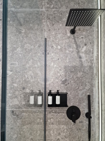 Open Space in stile mediterraneo di 22 di Marila Fasulo Architetto Open Space in stile mediterraneo di 22 di Marila Fasulo Architetto