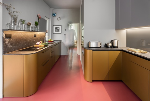 Cucina in stile contemporaneo di 13 di TGA_Studio
