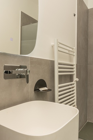 Camera da Letto in stile urban di 40 di Valentina Solera Architetto Camera da Letto in stile urban di 40 di Valentina Solera Architetto