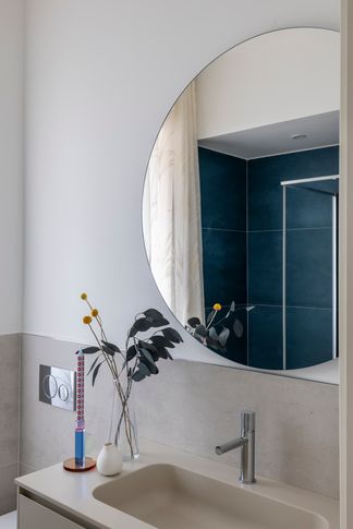 Bagno in stile contemporaneo di 5 di Caterina Scamardella Architetto Bagno in stile contemporaneo di 5 di Caterina Scamardella Architetto