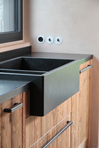 Cucina in stile rustico di 18 di Easy Living