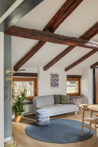 Open Space in stile scandinavo di 75 di Storie Design Studio Open Space in stile scandinavo di 75 di Storie Design Studio