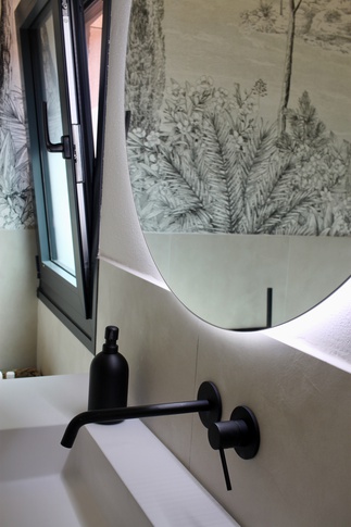 Bagno in stile moderno di 5 di SuMisura Architetti