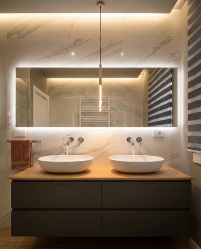 Bagno in stile contemporaneo di 5 di Francesca Silvestri