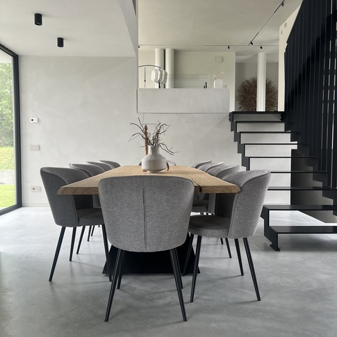 Sala da Pranzo in stile minimal di 70 di Diletta Castagna Studio