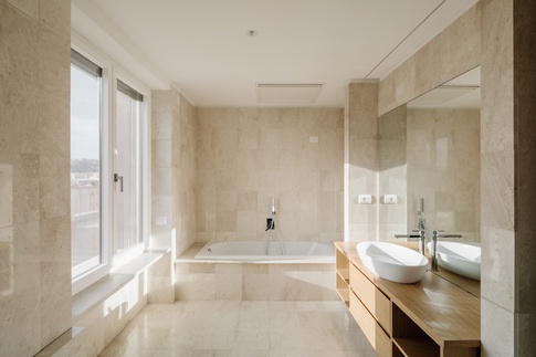 Bagno in stile minimal di 5 di Tramas