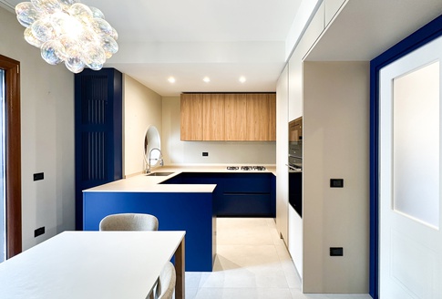 Cucina in stile contemporaneo di 17 di Studio Gaetano Riccardelli