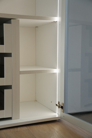 Camera da Letto in stile moderno di 12 di Rinnova Home 3d