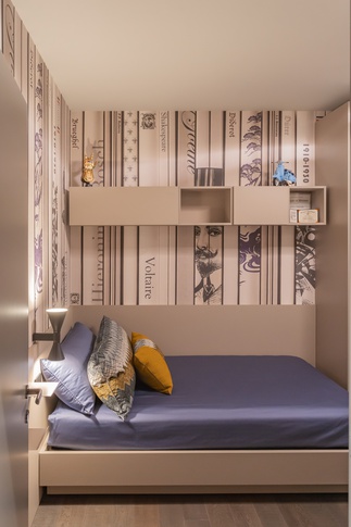 Camera da Letto in stile moderno di 11 di Alessandra Parolini Studio