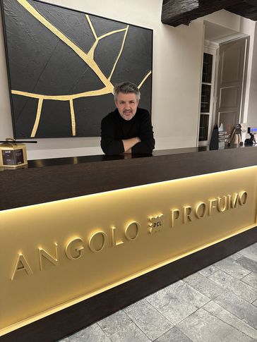 Open Space in stile contemporaneo di 60 di JFD Juri Favilli Design