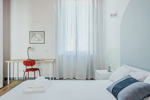 Camera da Letto in stile contemporaneo di 18 di Annalisa Carli Architetto