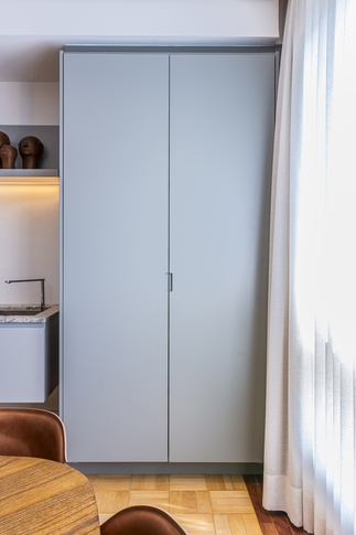 Soggiorno in stile moderno di 70 di Guzlive