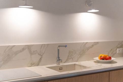 Cucina in stile mediterraneo di 25 di Coluccio architetti