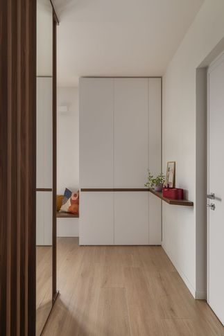 Ingresso in stile contemporaneo di 5 di tapas studio