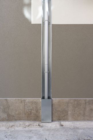 Facciata in stile contemporaneo di null di valeria ingrao architetto