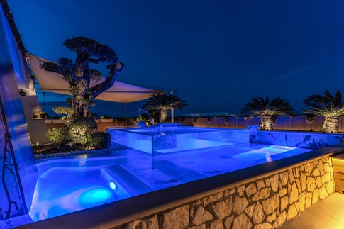 Terrazza in stile moderno di 250 di MOB Architects