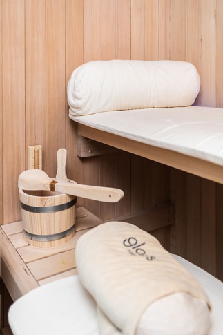 Bagno in stile moderno di 10 di Daniele De Bon architetto