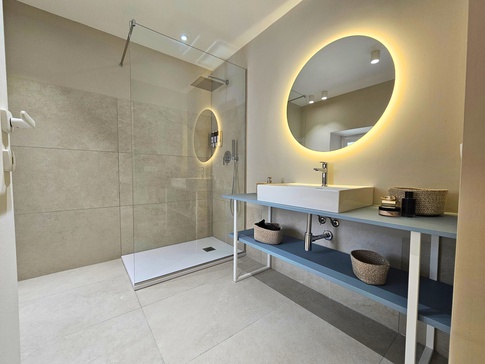 Camera da Letto in stile classico di 23 di Alessandra Gambino Architetto - AGA