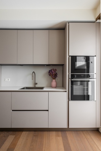 Open Space in stile eclettico di 160 di Laura Mapelli Architetto Open Space in stile eclettico di 160 di Laura Mapelli Architetto