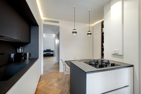 Cucina in stile moderno di 12 di Bossi Vigorito Building Interior