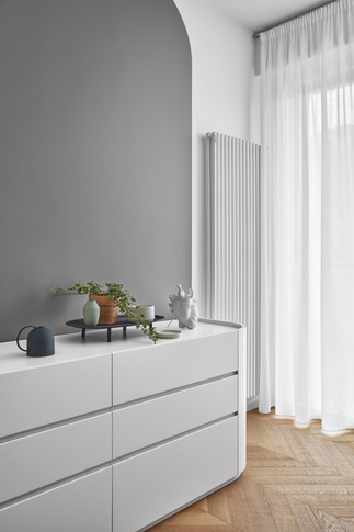 Camera da Letto in stile contemporaneo di 16 di Hop!Arch