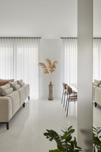 Open Space in stile moderno di 40 di Chantal Forzatti architetto