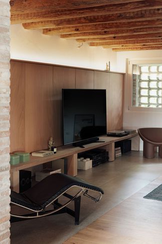 Soggiorno in stile minimal di 25 di Didonè Comacchio Architects Soggiorno in stile minimal di 25 di Didonè Comacchio Architects