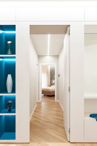 Open Space in stile eclettico di 55 di Pucciarelli Architetti