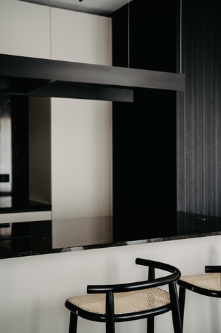 Open Space in stile minimal di 100 di Architetto Michelangelo Todisco Open Space in stile minimal di 100 di Architetto Michelangelo Todisco