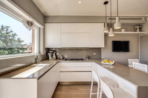 Cucina in stile contemporaneo di 20 di MOB Architects