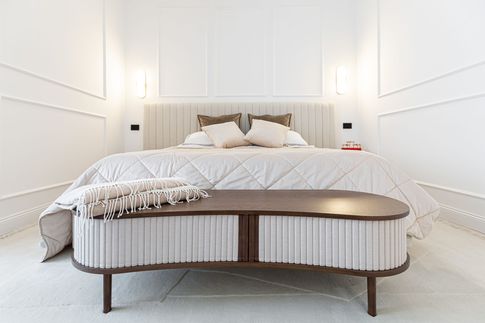 Camera da Letto in stile glamour di 14 di Desearq studio - architettura e interior design