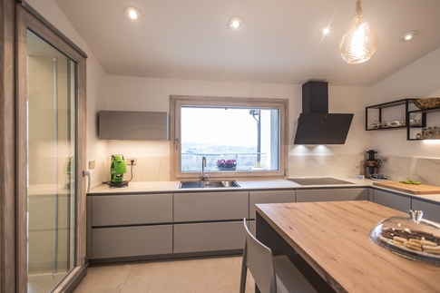 Cucina in stile moderno di 13 di Architetto Zavagnini Daniele