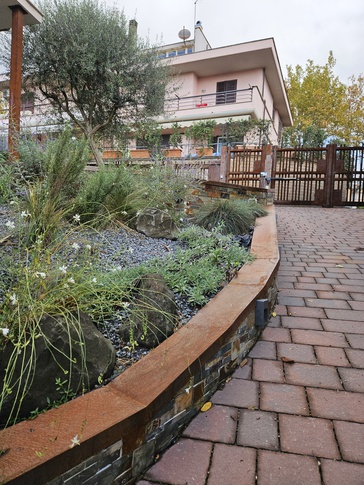 Facciata in stile moderno di null di PADarch