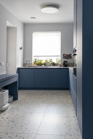 Cucina in stile contemporaneo di 8 di Studio MAC