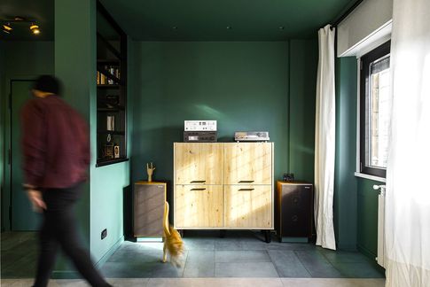 Open Space in stile industriale di 40 di Equus Architects