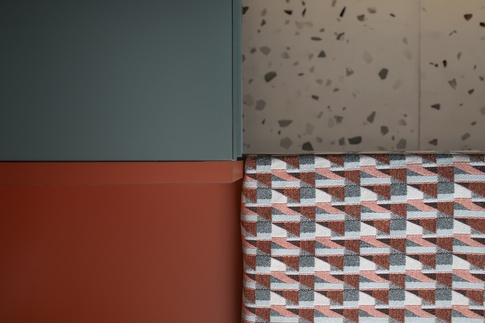 Studio in stile contemporaneo di 8 di Studio MAC